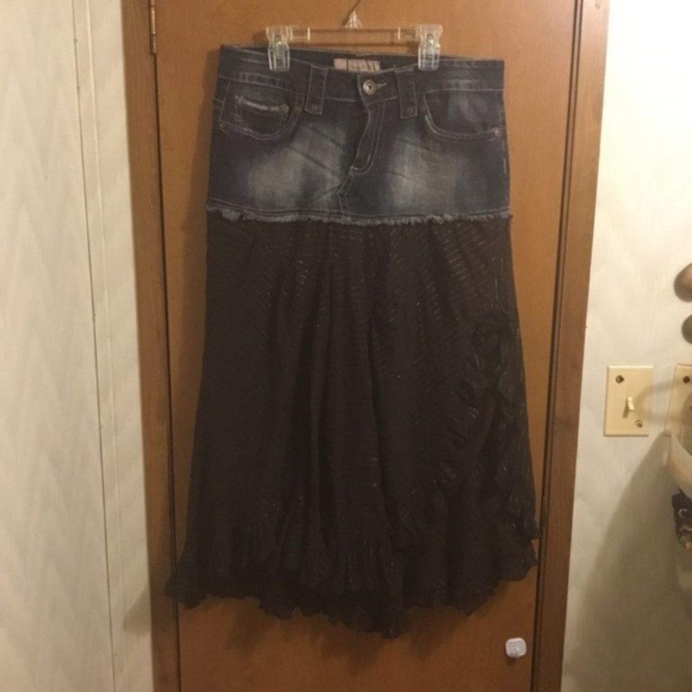 Candies 2000s Denim and Dark Wash Brown Striped Ruffle Y2K Tier Midi Skirt 11